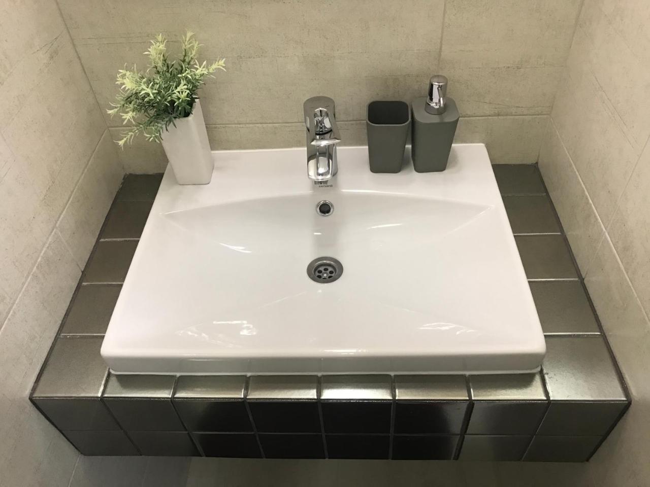 Святобор Lux Apartments Kiev Dış mekan fotoğraf